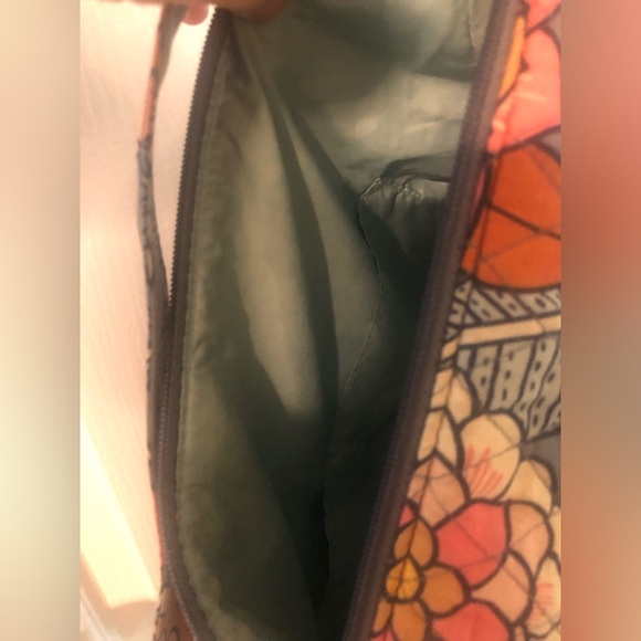 Vera Bradley large purse, shoulder and crossbody strap - Picture 7 of 7